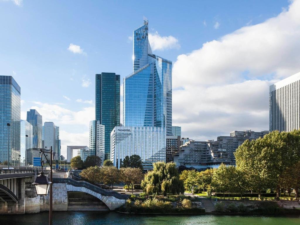 Novotel Paris La Defense Esplanade Paris