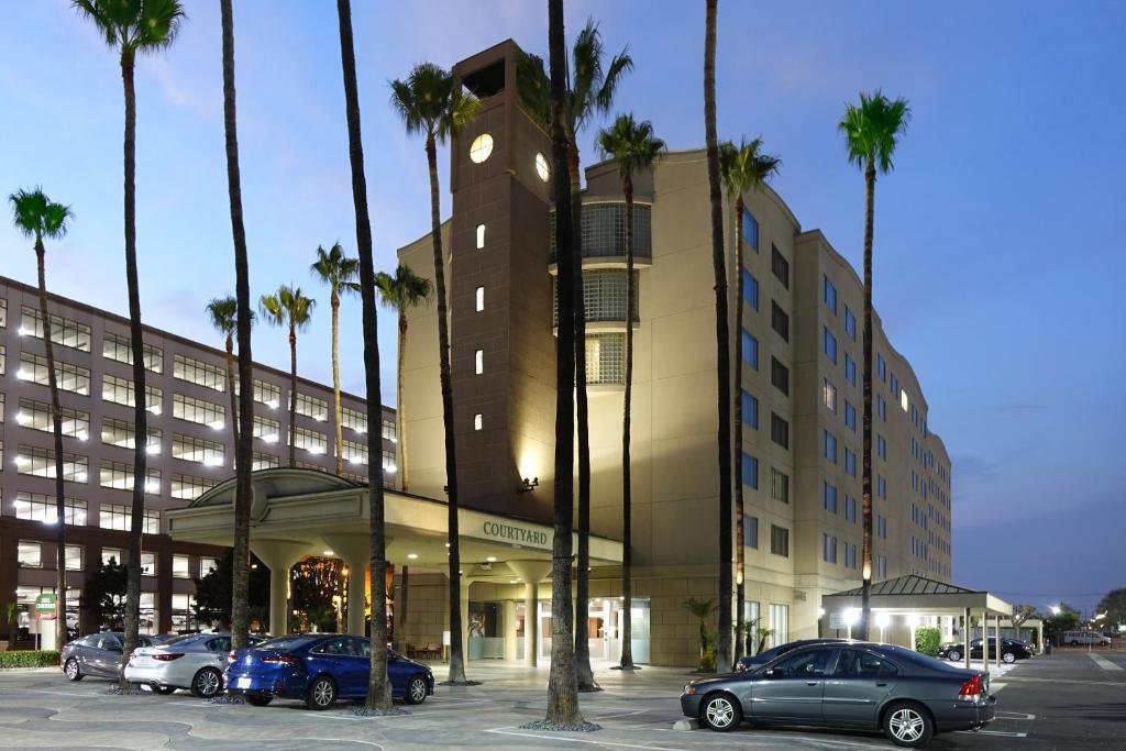 Courtyard By Marriott Los Angeles